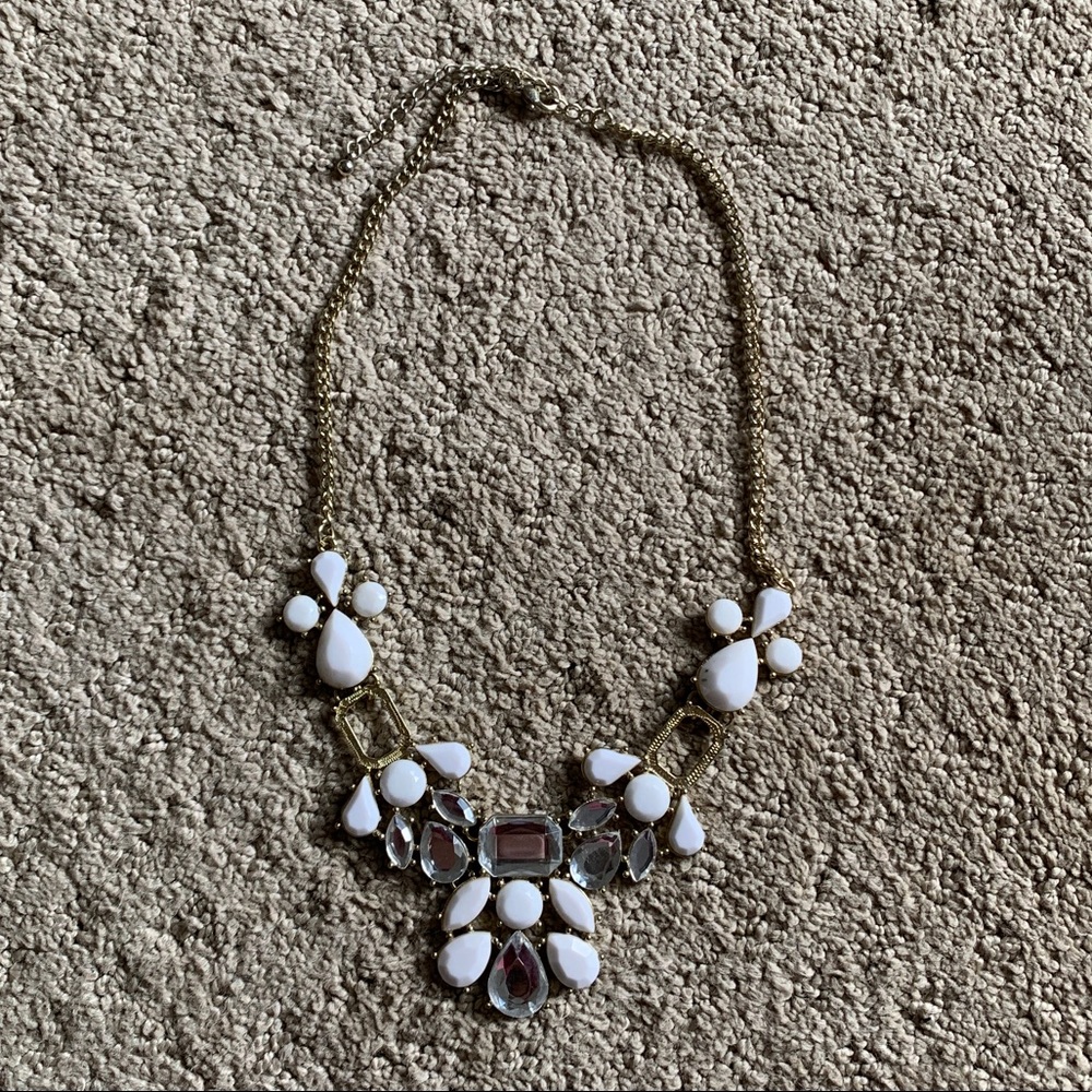 Adorable statement necklace